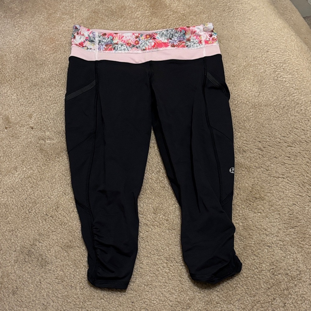Lululemon Black Athletic Capri Leggings